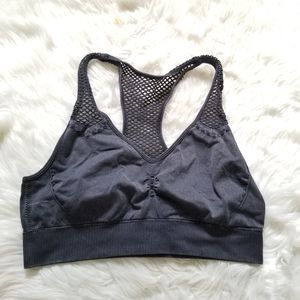 Pro Fit Seamless Racerback Sports Bra Medium